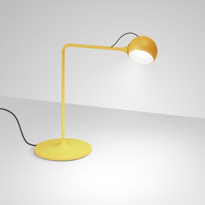 Ixa pöytävalaisin, Yellow Artemide