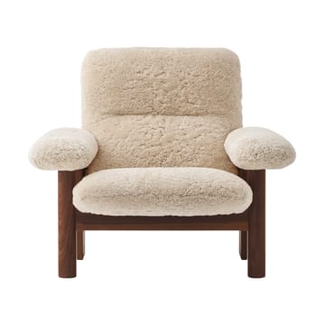 Brasilia nojatuoli - Dark oak-Nature sheepskin curly - Audo Copenhagen