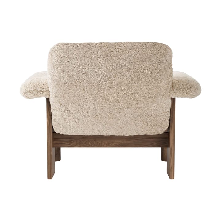 Brasilia nojatuoli low back, Walnut-Nature sheepskin curly Audo Copenhagen