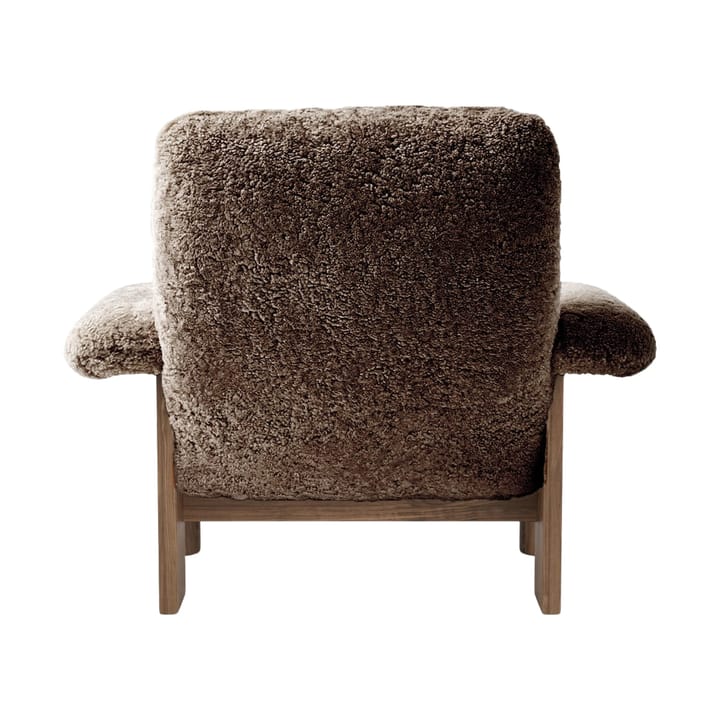 Brasilia nojatuoli, Walnut-Sahara sheepskin curly Audo Copenhagen