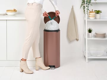 New Icon poljinroskis 30 litraa - Satin Taupe - Brabantia