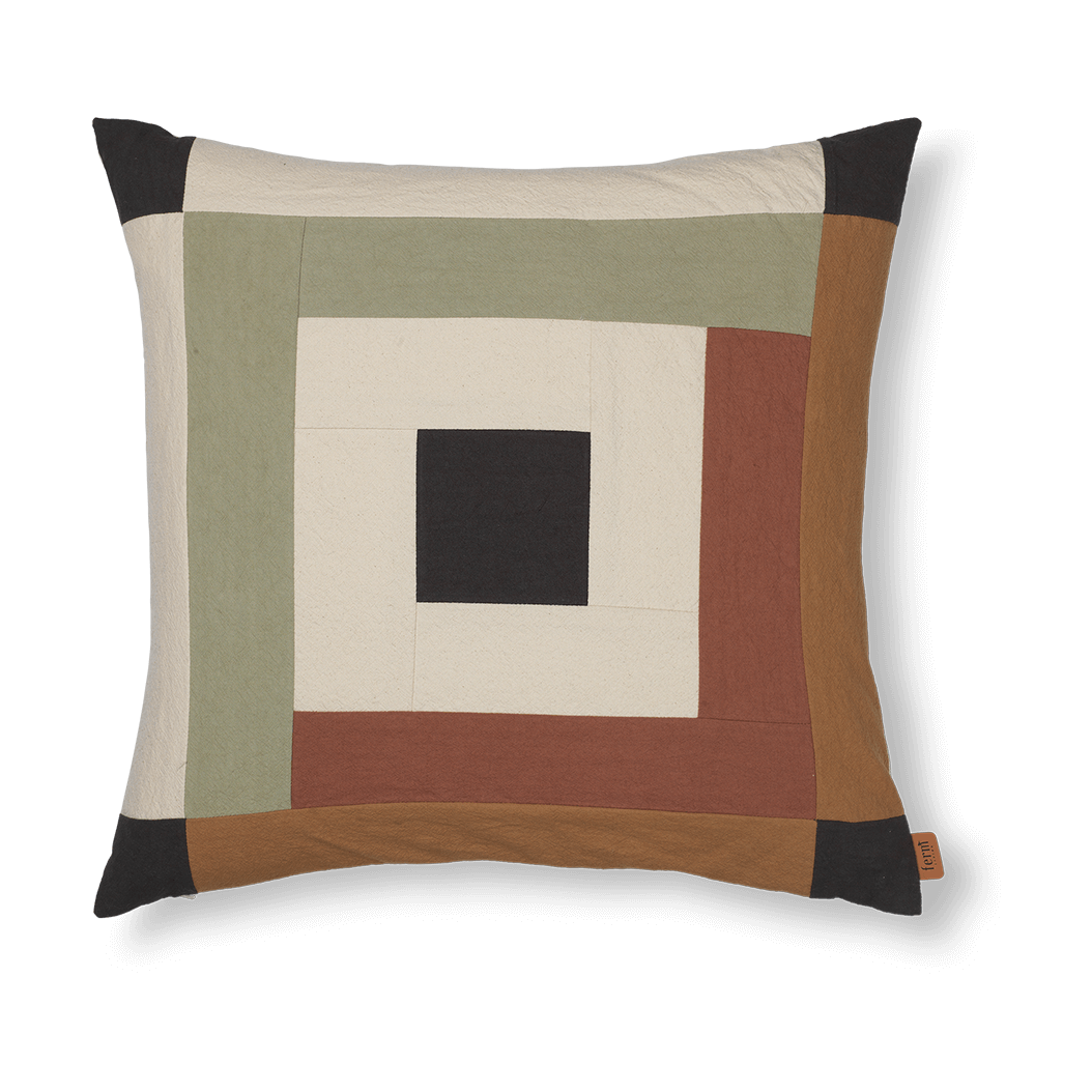 ferm LIVING Border patchwork tyynynpäällinen 50×50 cm Dark sage-red brown