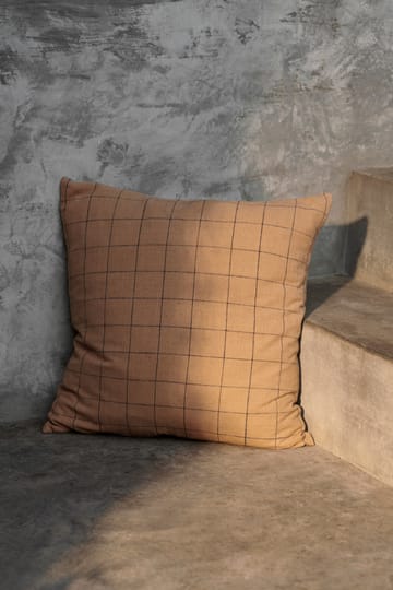 Brown tyyny 50 x 50 cm - Grid - ferm LIVING