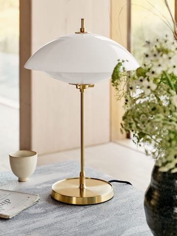 Clam pöytävalaisin 50 cm - Opal-brass - Fritz Hansen