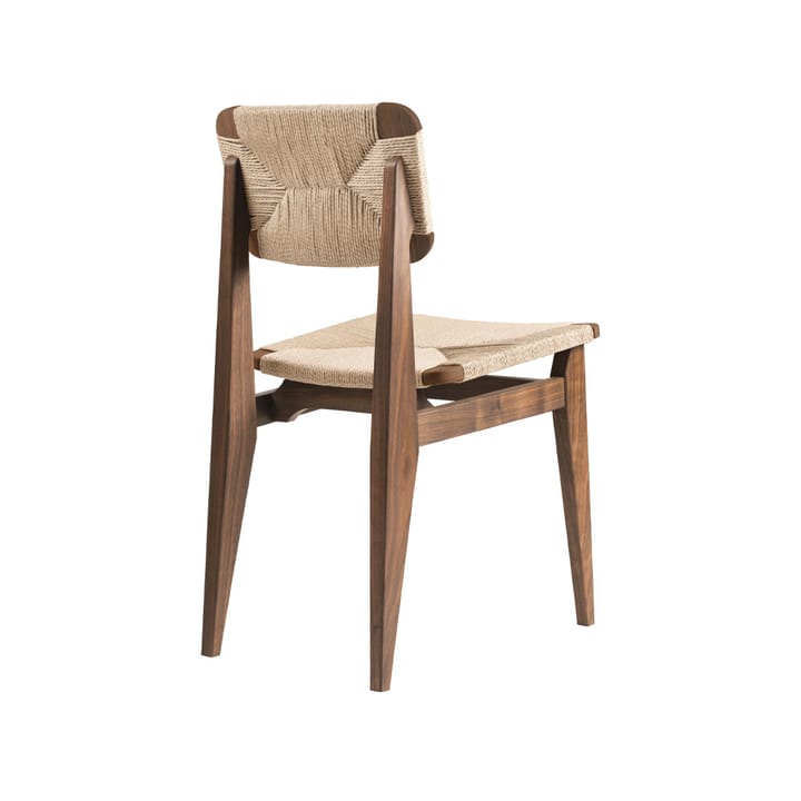 C-Chair tuoli, American walnut, luonnonpunottu istuinosa ja selkänoja GUBI