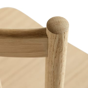 J42 nojatuoli - Lacquered oak - HAY