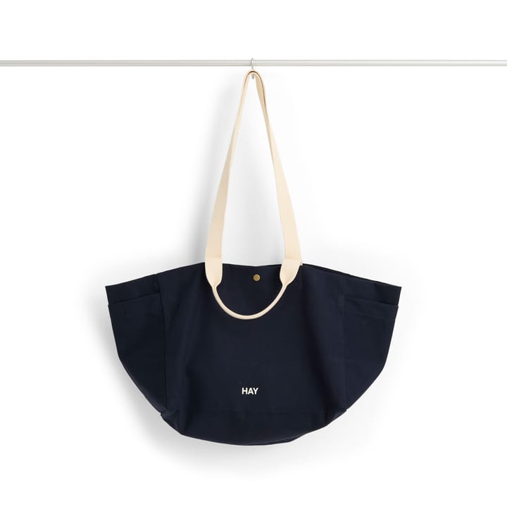 Weekend Bag No 2 laukku S 26x56 cm - Midnight blue - HAY