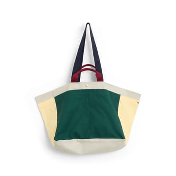 Weekend Bag Organic laukku M - Dark green multi - HAY