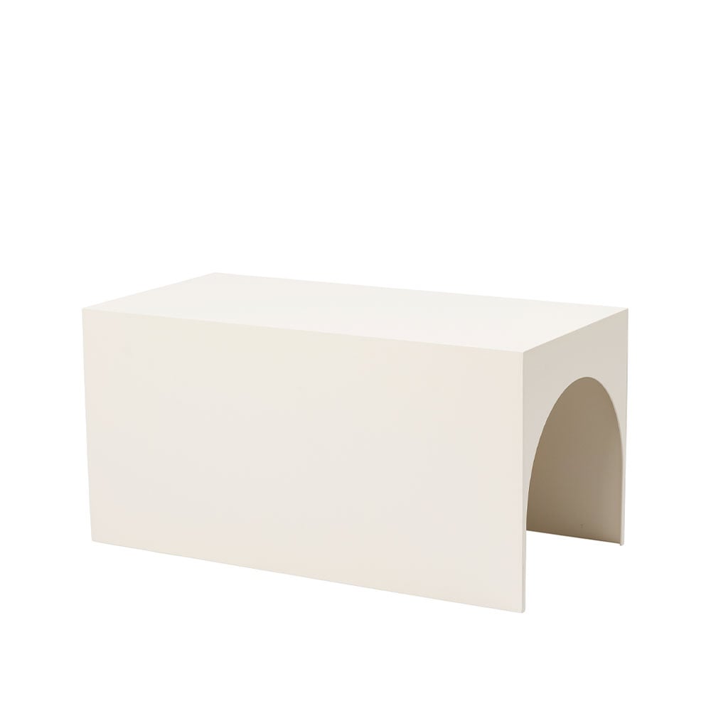 Kristina Dam Studio Arch sivupöytä Beige small