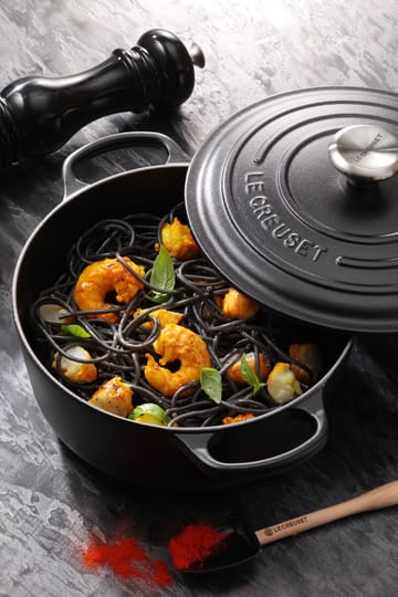 Le Creuset Signature pyöreä pata 6,7 l - Matte black - Le Creuset