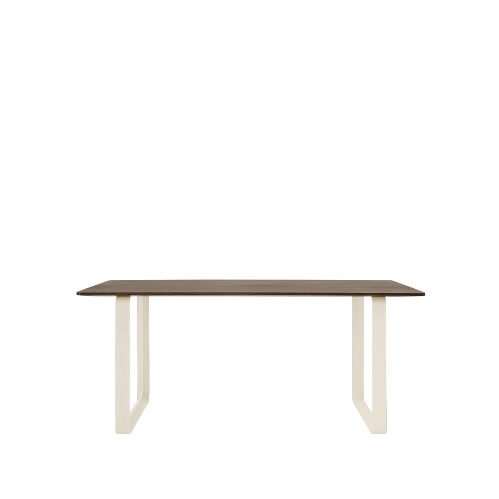 Muuto 70/70 ruokapöytä 170 x 85 cm Solid smoked oak-Sand