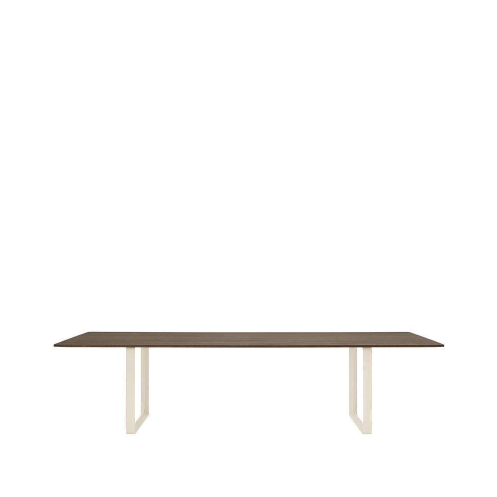 Muuto 70/70 ruokapöytä 295 x 108 cm Solid smked oak-Sand