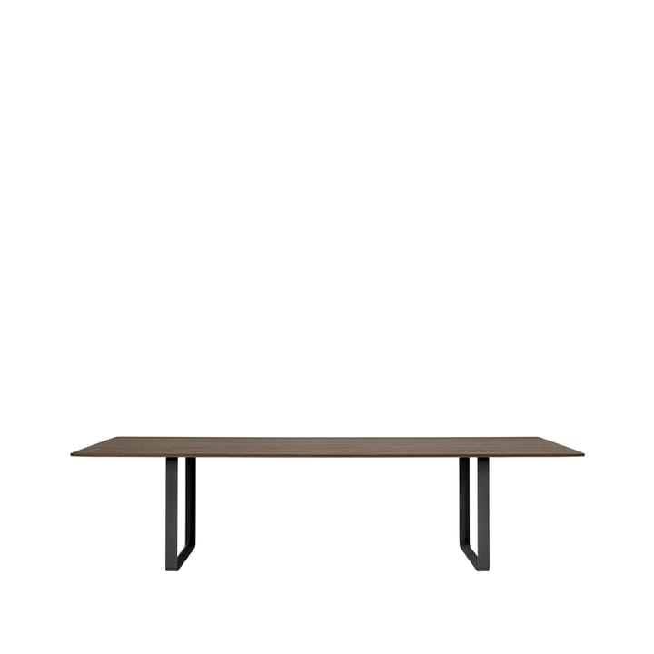 70/70 ruokapöytä 295 x 108 cm - Solid smoked oak-Black - Muuto