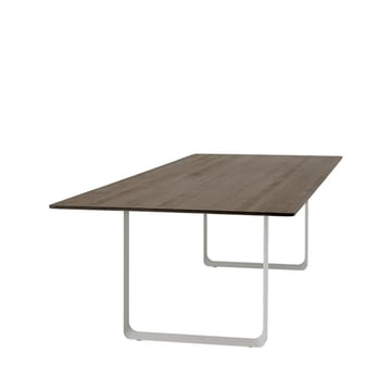 70/70 ruokapöytä 295 x 108 cm - Solid smoked oak-Grey - Muuto