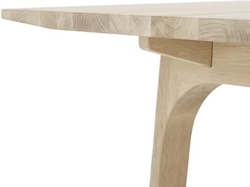 Earnest jatkettava ruokapöytä 205x100 cm - Oiled oak - Muuto