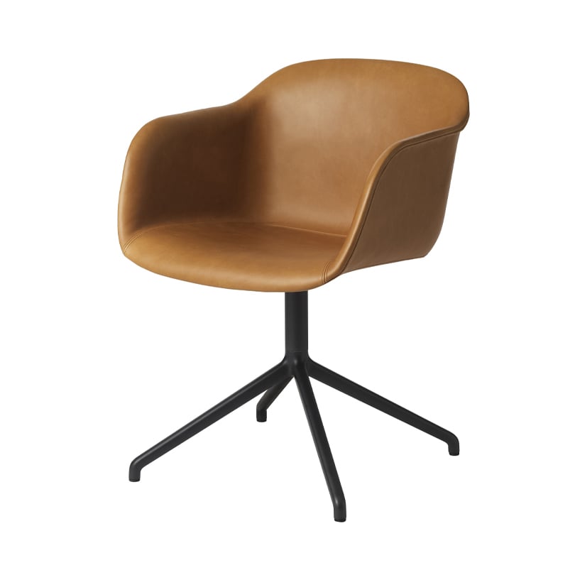 Muuto Fiber armchair swivel base toimistotuoli Cognac musta runko