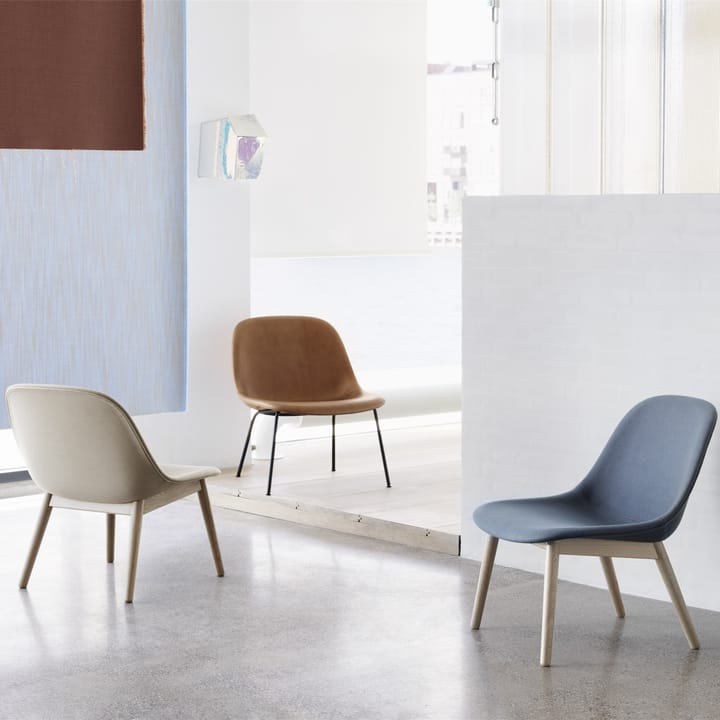 Fiber Lounge tuoli, jalat tammea, beige Muuto