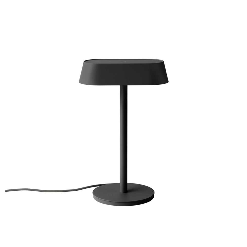 Muuto Linear pöytävalaisin Black