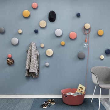 The Dots ripustin tammi - Ø6,5 cm - Muuto