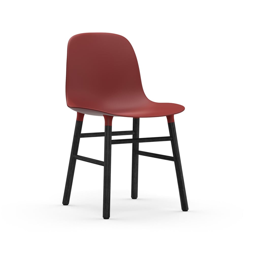 Normann Copenhagen Form tuoli Red mustat jalat