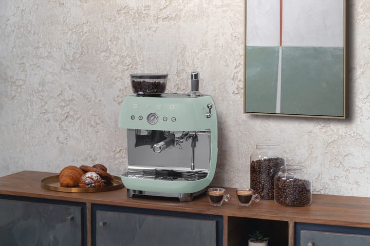 Smeg 50's Style espressokone kahvimyllyllä - Pastellinvihreä - Smeg