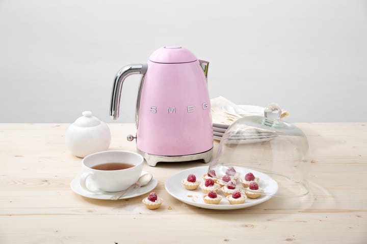 Smeg 50's Style vedenkeitin 1,7 L, Rosa Smeg