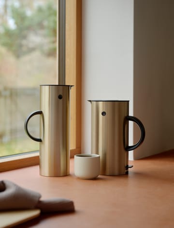 EM77 vedenkeitin (EU) 1,5 L - Brushed brass - Stelton