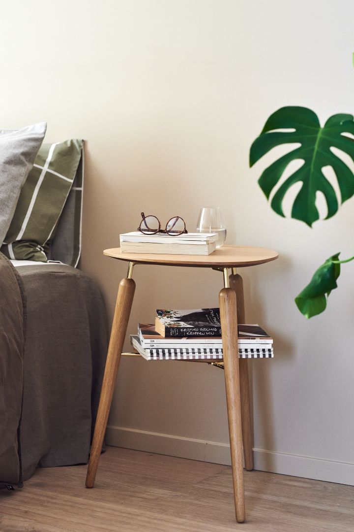 Umagen My Spot -sivupöytä on käytännöllinen ja nokkela kotiniksi, jossa on sisäänrakennettu laturi ja jonka voit sijoittaa sängyn viereen tai olohuoneeseen ja ladata puhelimesi ilman rumia johtoja. 